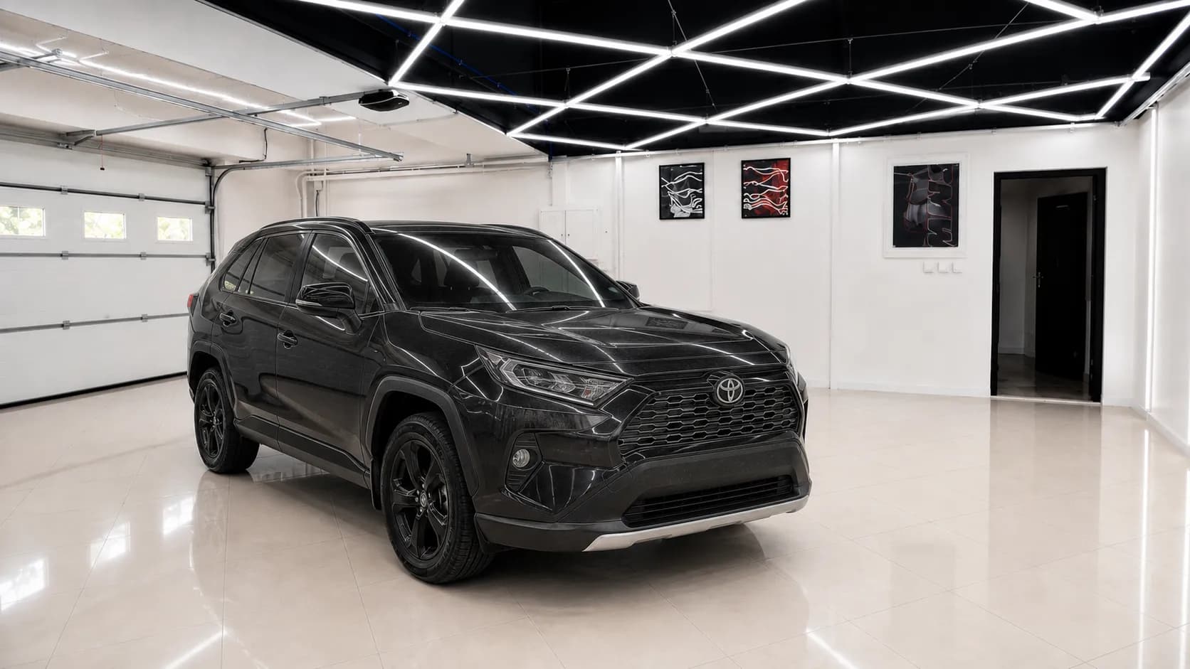 До: Toyota RAV4 после восстановительной полировки